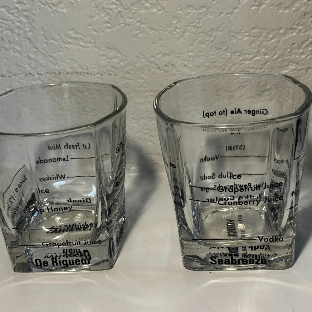 Kikkerland Bartending Rocks‎ Glasses Set of 2 & 8 Recipes